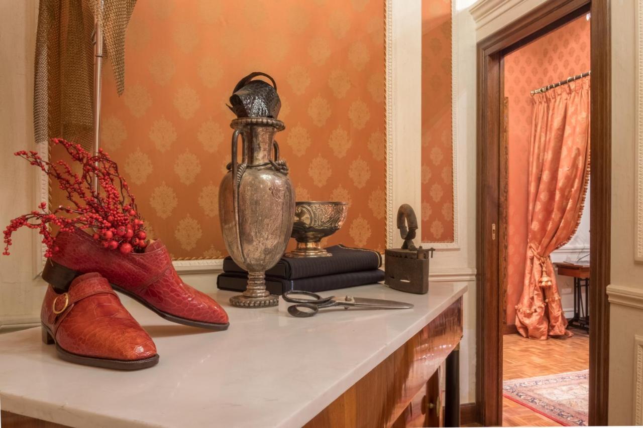 The Tailor's Apartment *